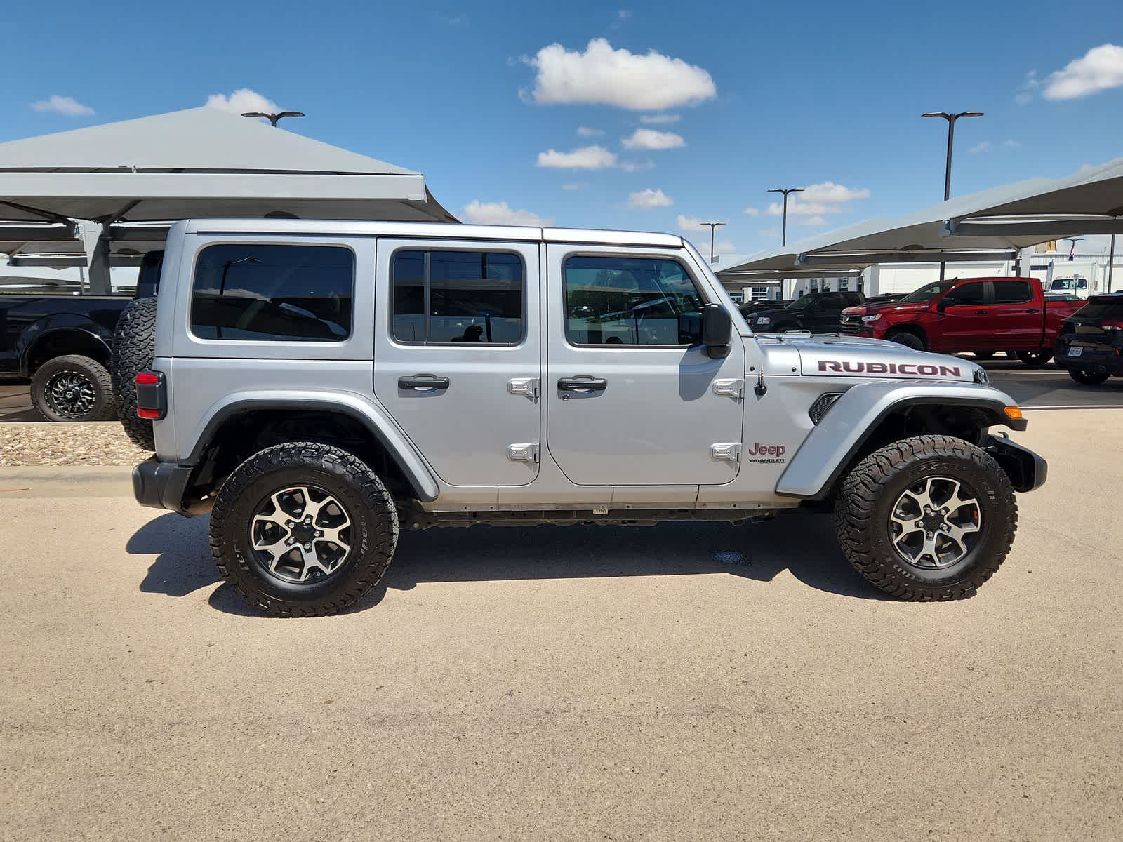 Thumbnail: 2021 Jeep Wrangler - 9