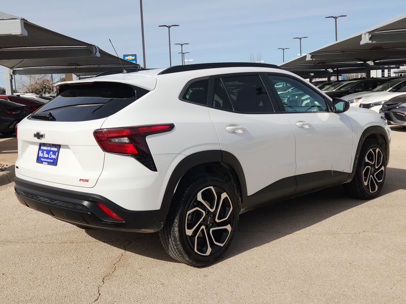 Thumbnail: 2025 Chevrolet Trax - 8