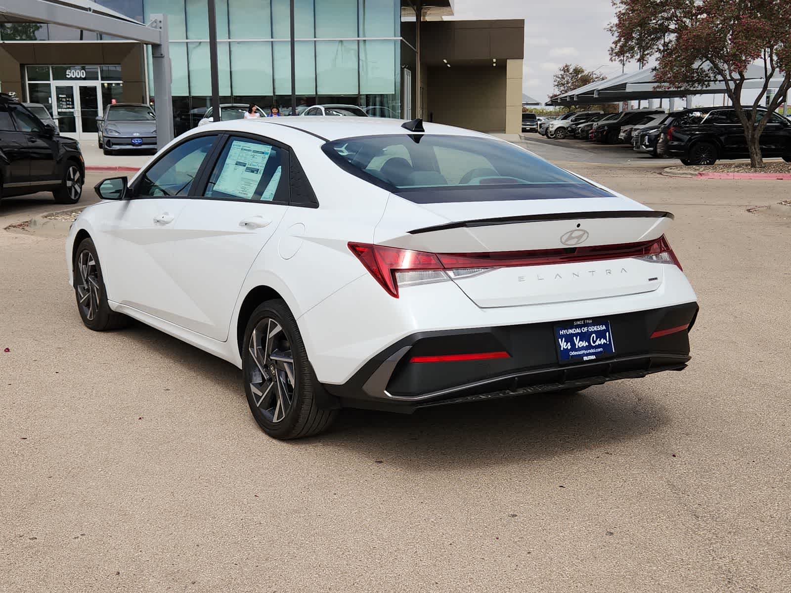 Thumbnail: 2025 Hyundai Elantra - 12