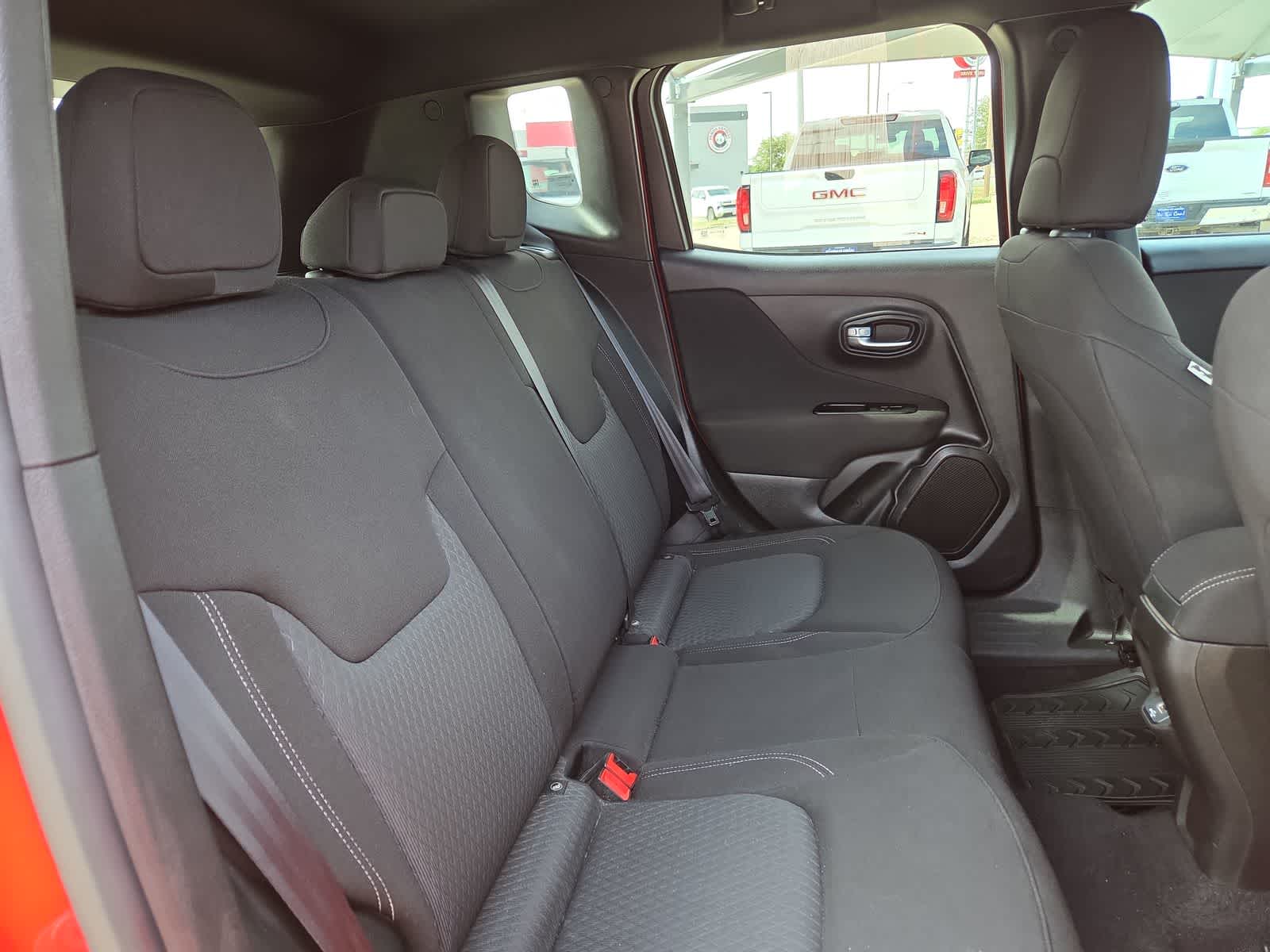 Thumbnail: 2021 Jeep Renegade - 17