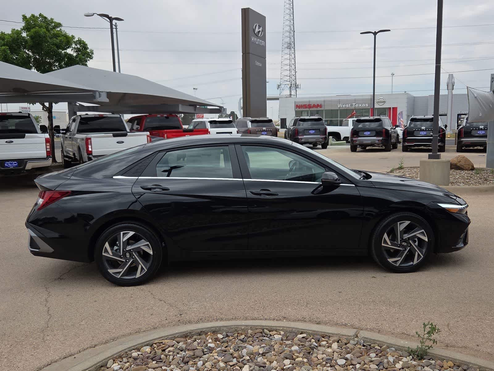 Thumbnail: 2026 Hyundai Elantra - 9