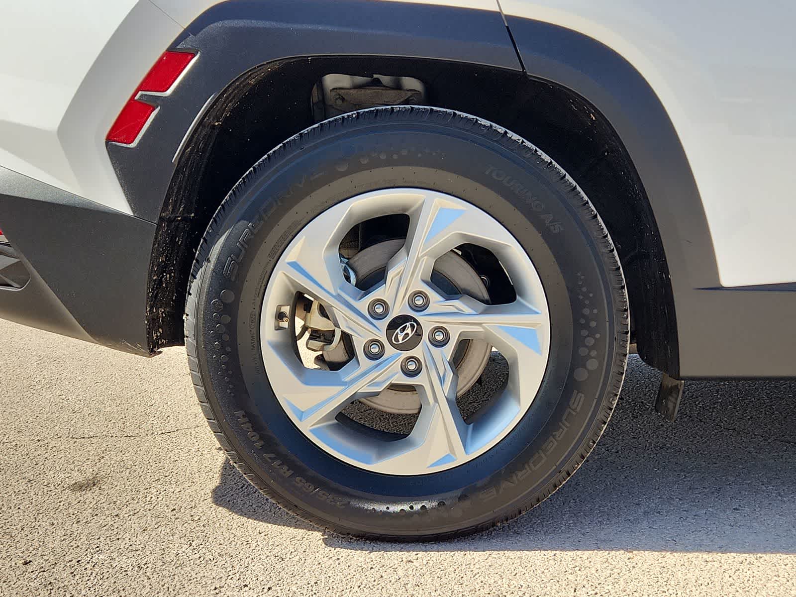 Thumbnail: 2024 Hyundai Tucson - 12