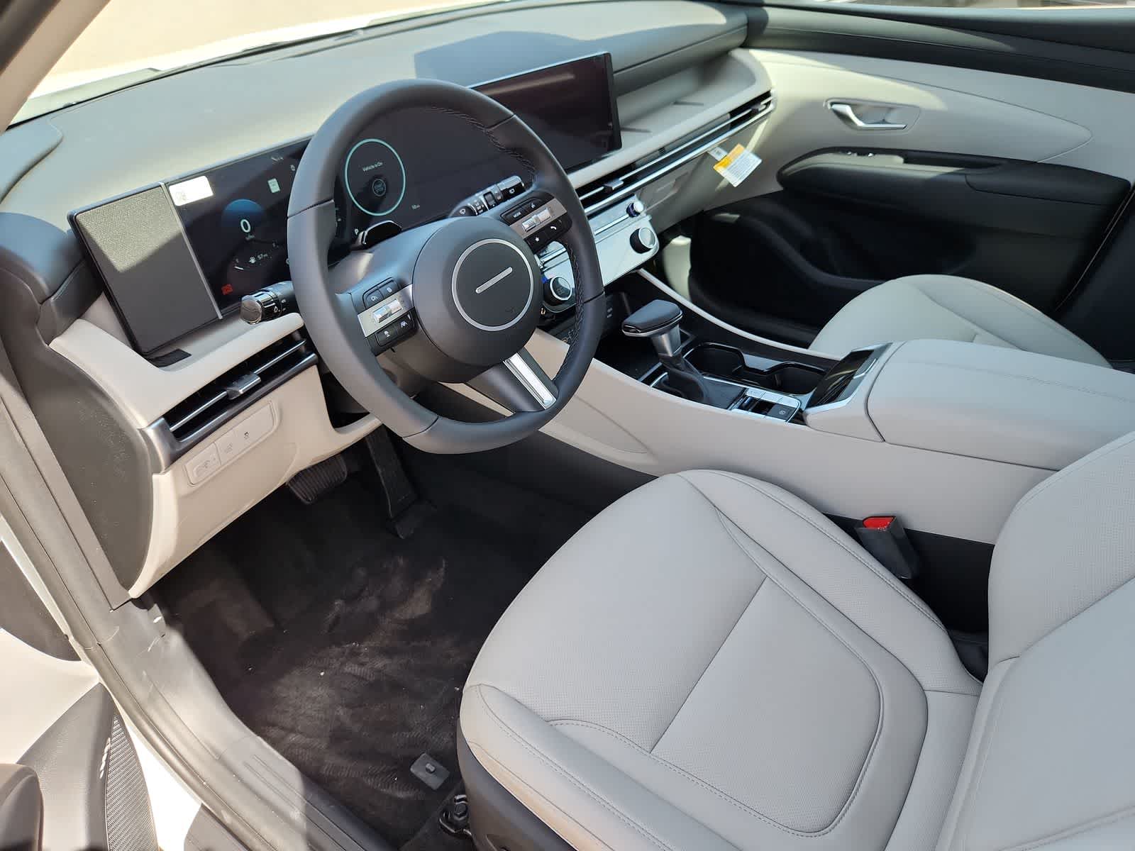 Thumbnail: 2025 Hyundai Tucson - 10