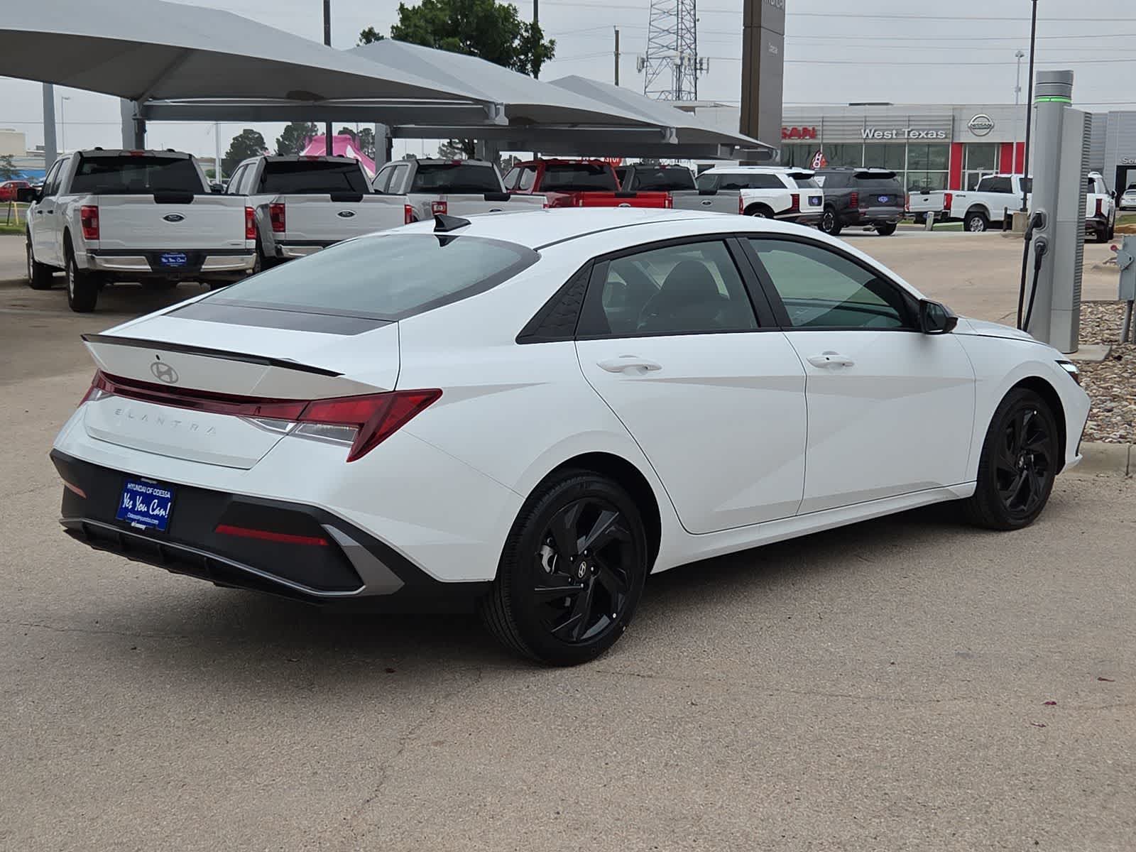 Thumbnail: 2026 Hyundai Elantra - 8