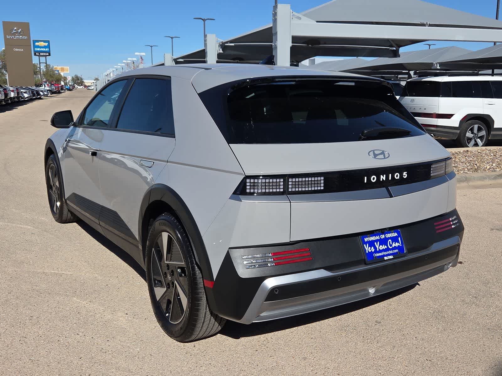 Thumbnail: 2026 Hyundai Ioniq 5 - 12