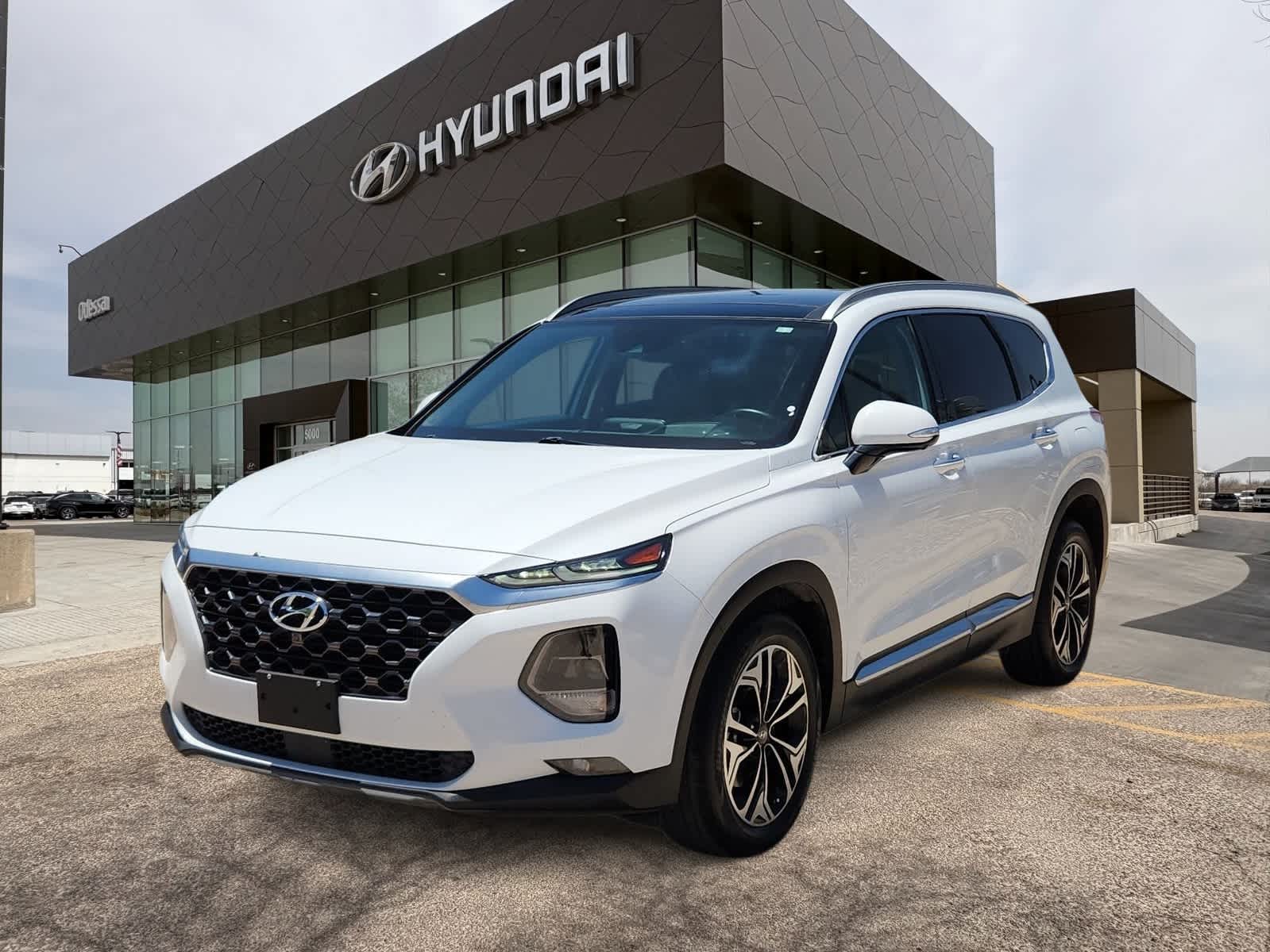 Thumbnail: 2019 Hyundai Santa Fe - 1
