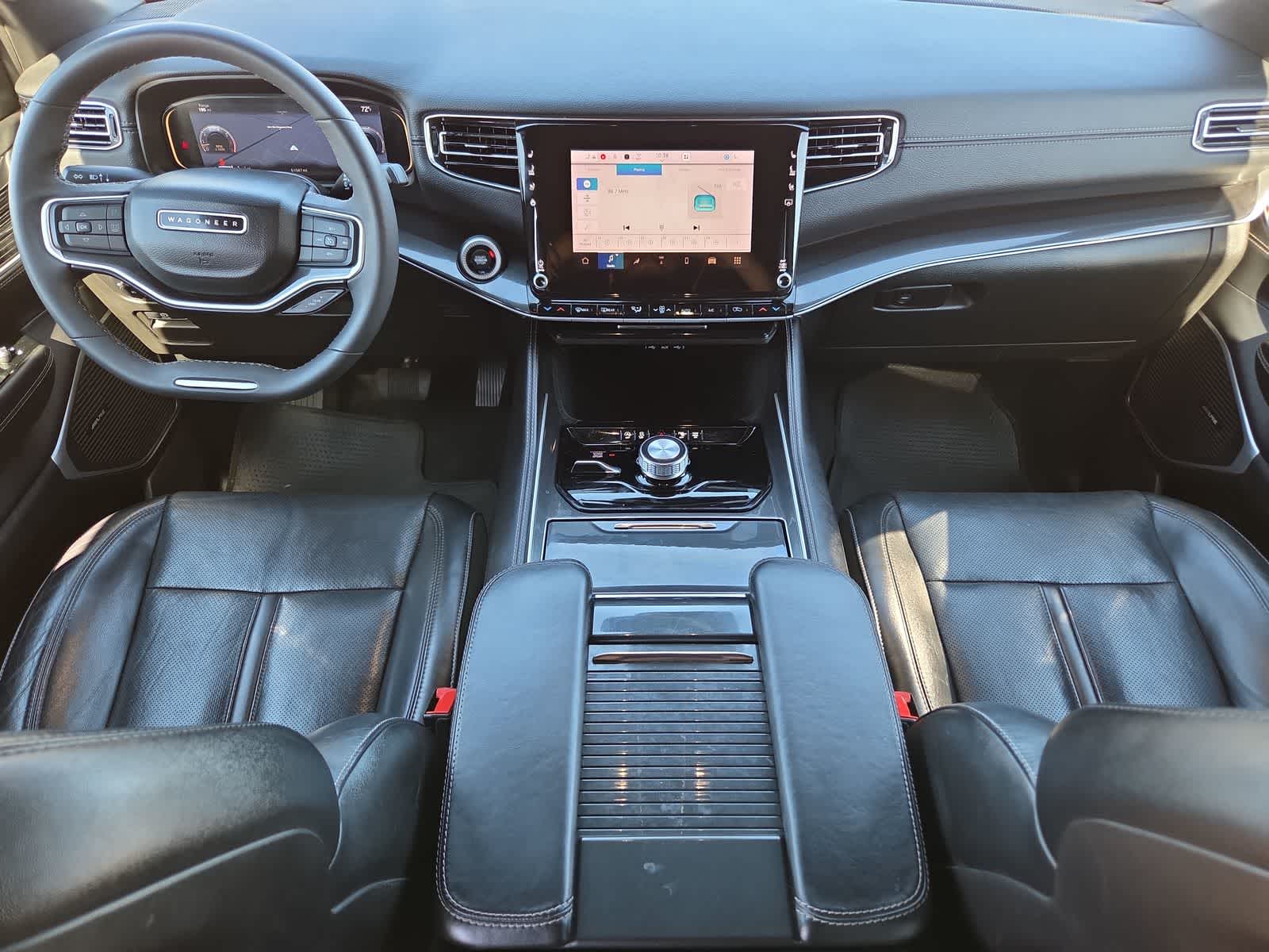 Thumbnail: 2022 Jeep Wagoneer - 14