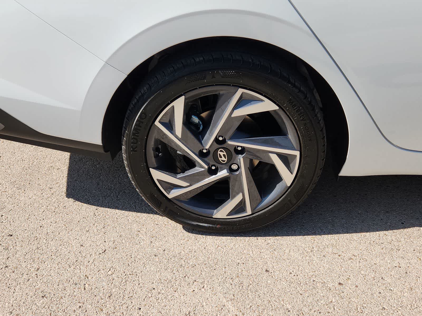 Thumbnail: 2025 Hyundai Elantra - 12