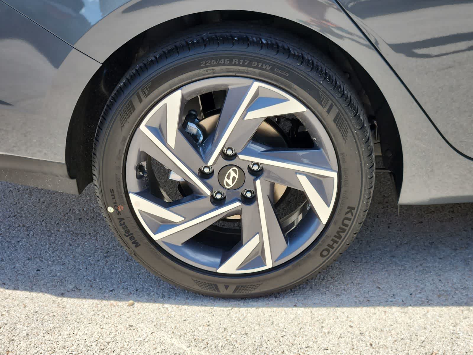 Thumbnail: 2025 Hyundai Elantra - 12