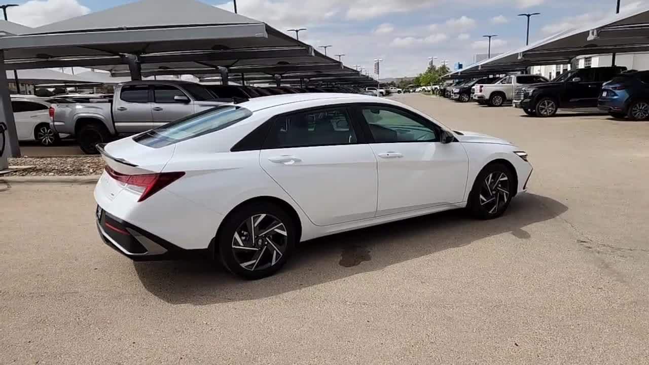 Thumbnail: 2025 Hyundai Elantra - 8
