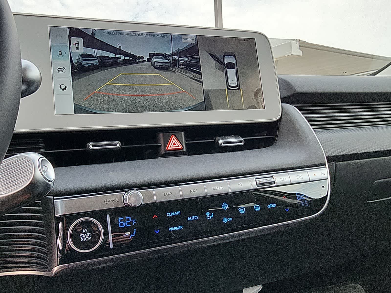 Thumbnail: 2024 Hyundai Ioniq 5 - 28