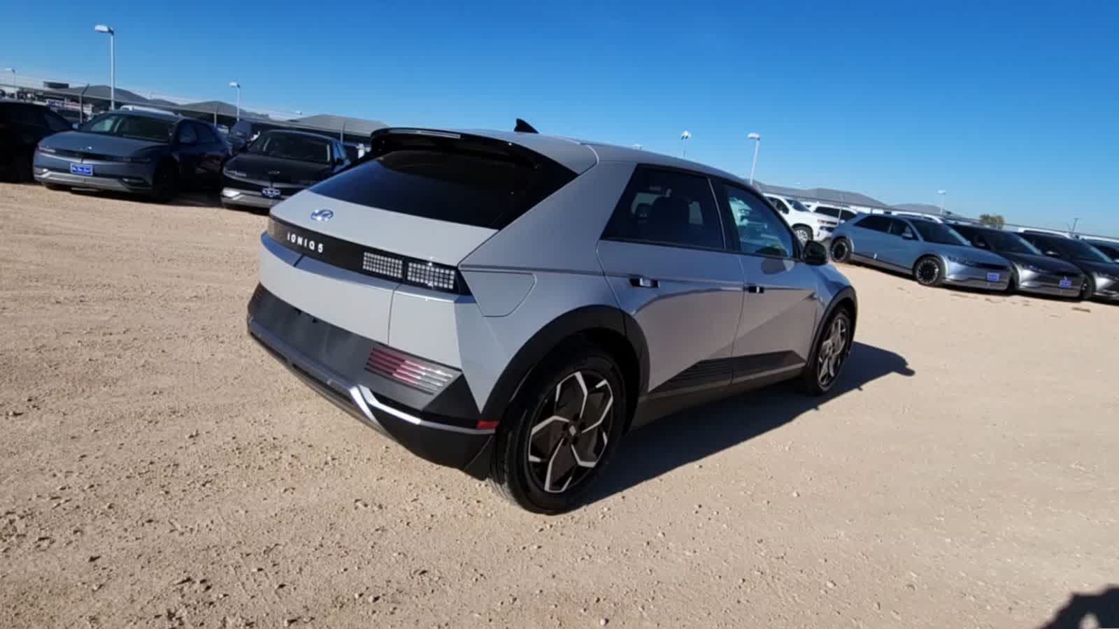 Thumbnail: 2024 Hyundai Ioniq 5 - 8