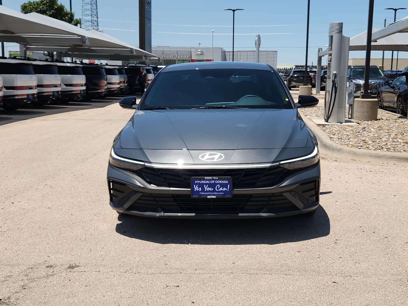 Thumbnail: 2025 Hyundai Elantra - 3