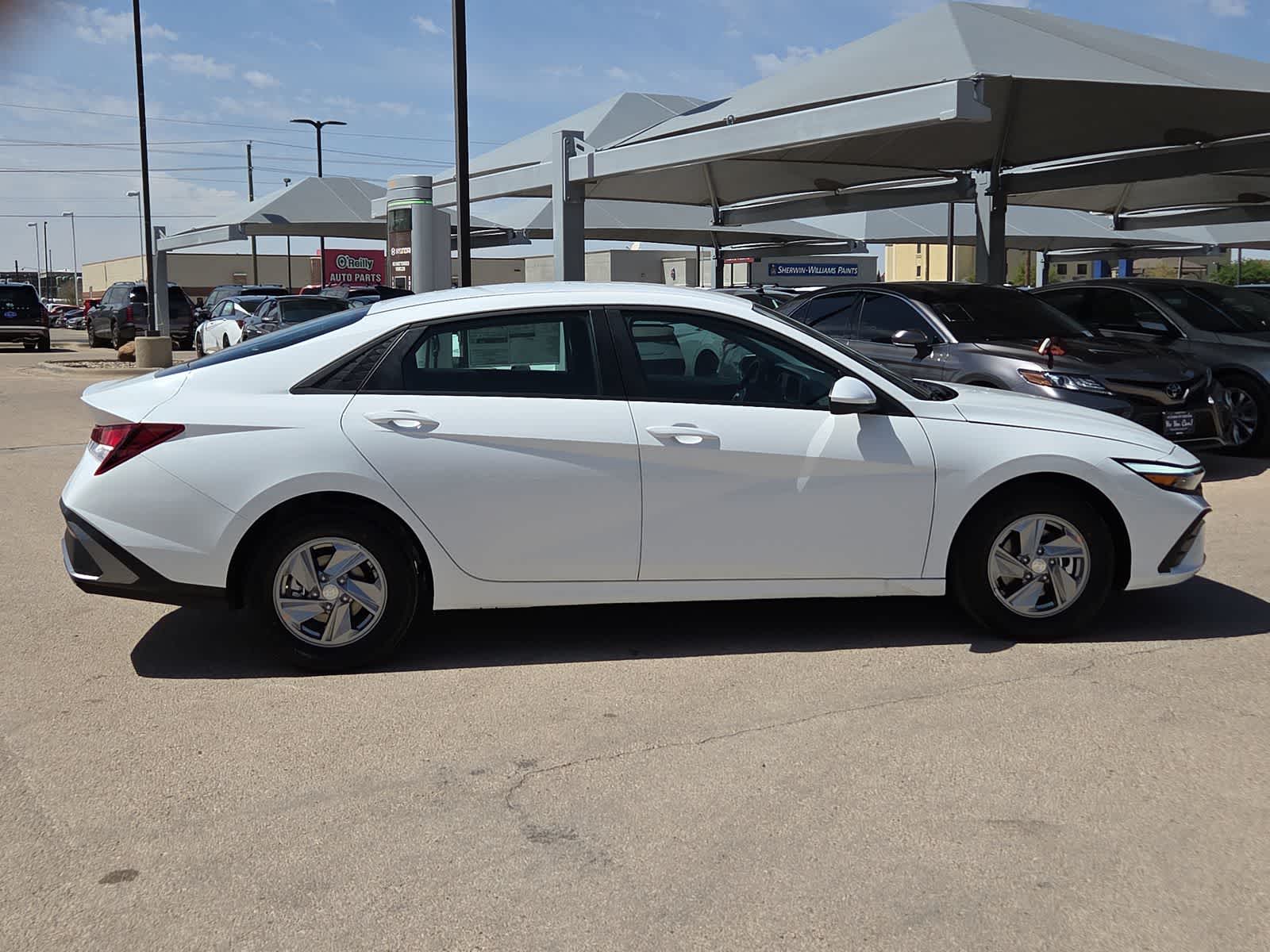 Thumbnail: 2026 Hyundai Elantra - 9