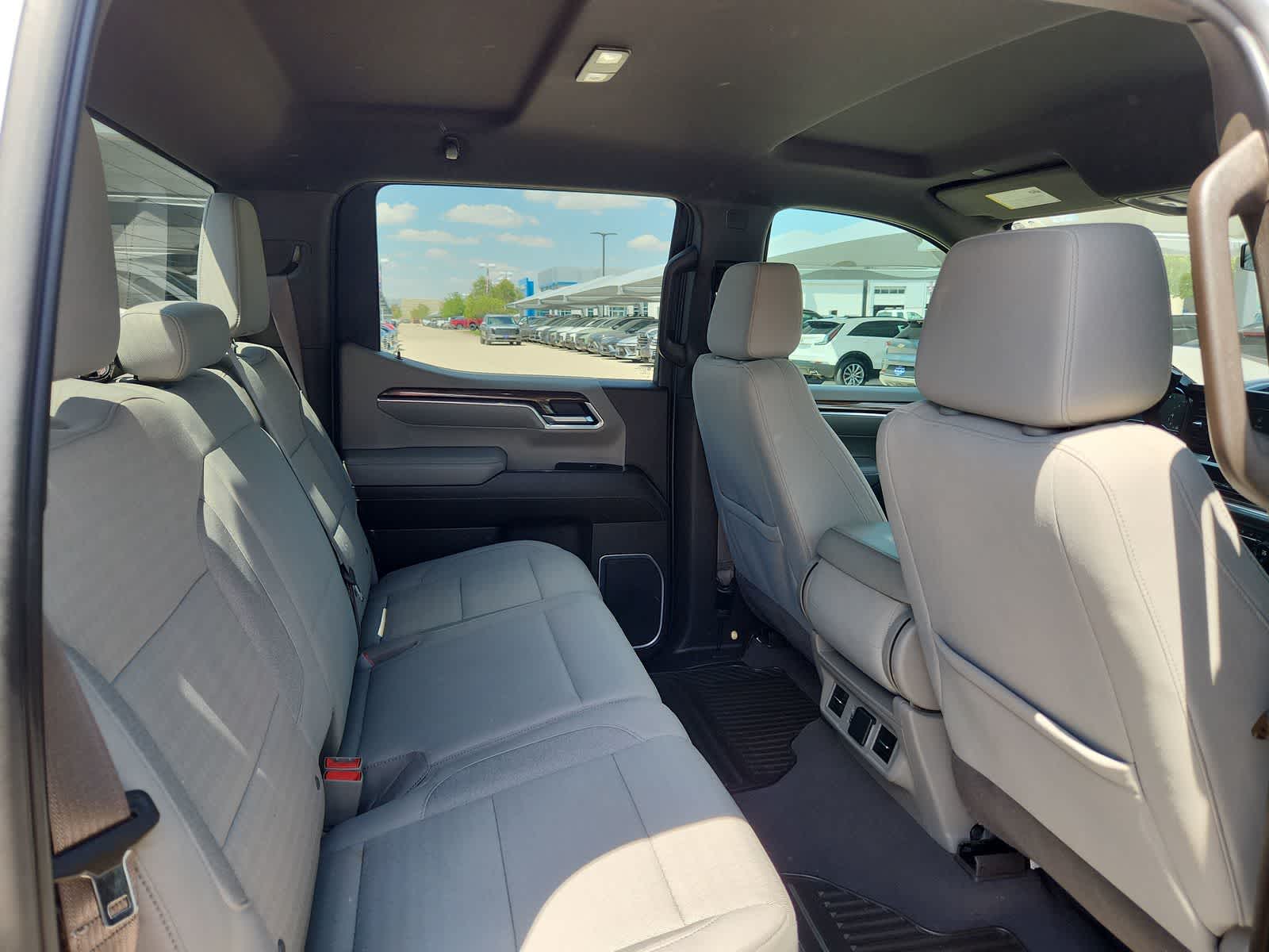 Thumbnail: 2022 Chevrolet Silverado 1500 - 17