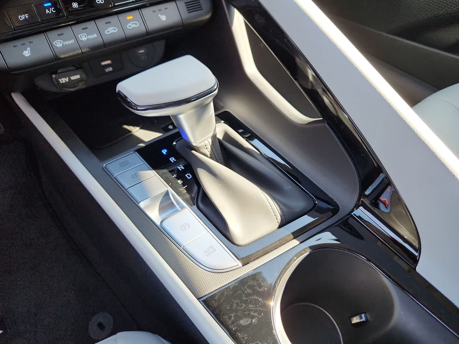 Thumbnail: 2025 Hyundai Elantra - 21