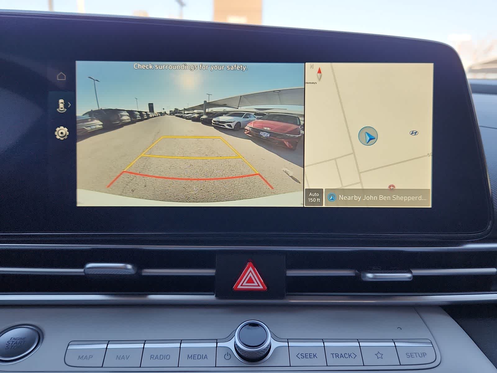 Thumbnail: 2025 Hyundai Elantra - 25