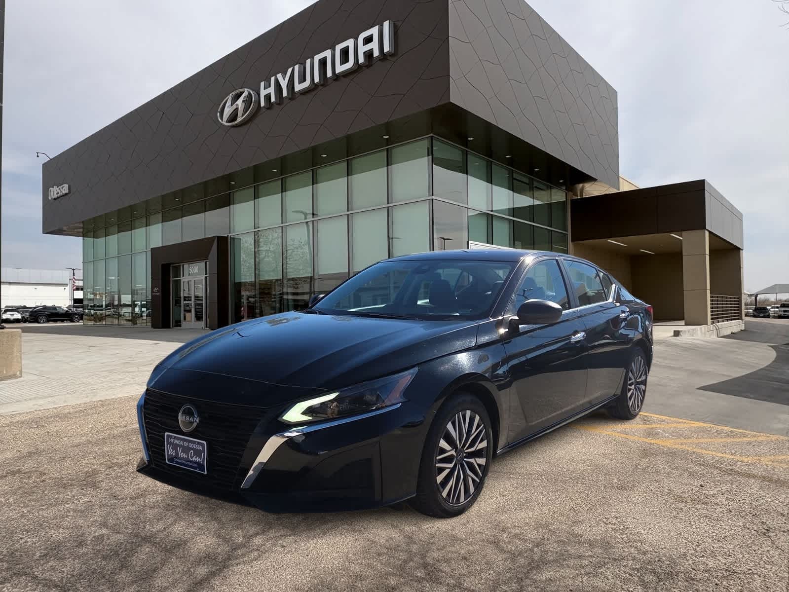 Thumbnail: 2024 Nissan Altima - 1