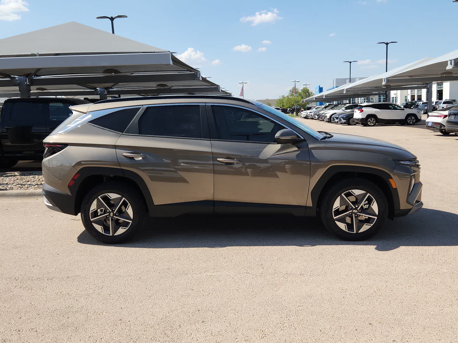 Thumbnail: 2025 Hyundai Tucson - 9