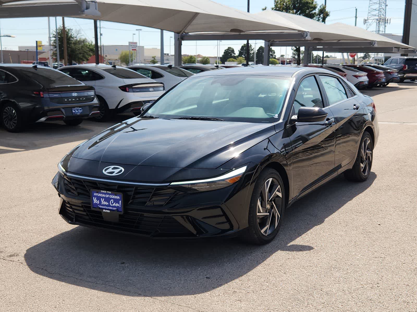 Thumbnail: 2025 Hyundai Elantra - 4