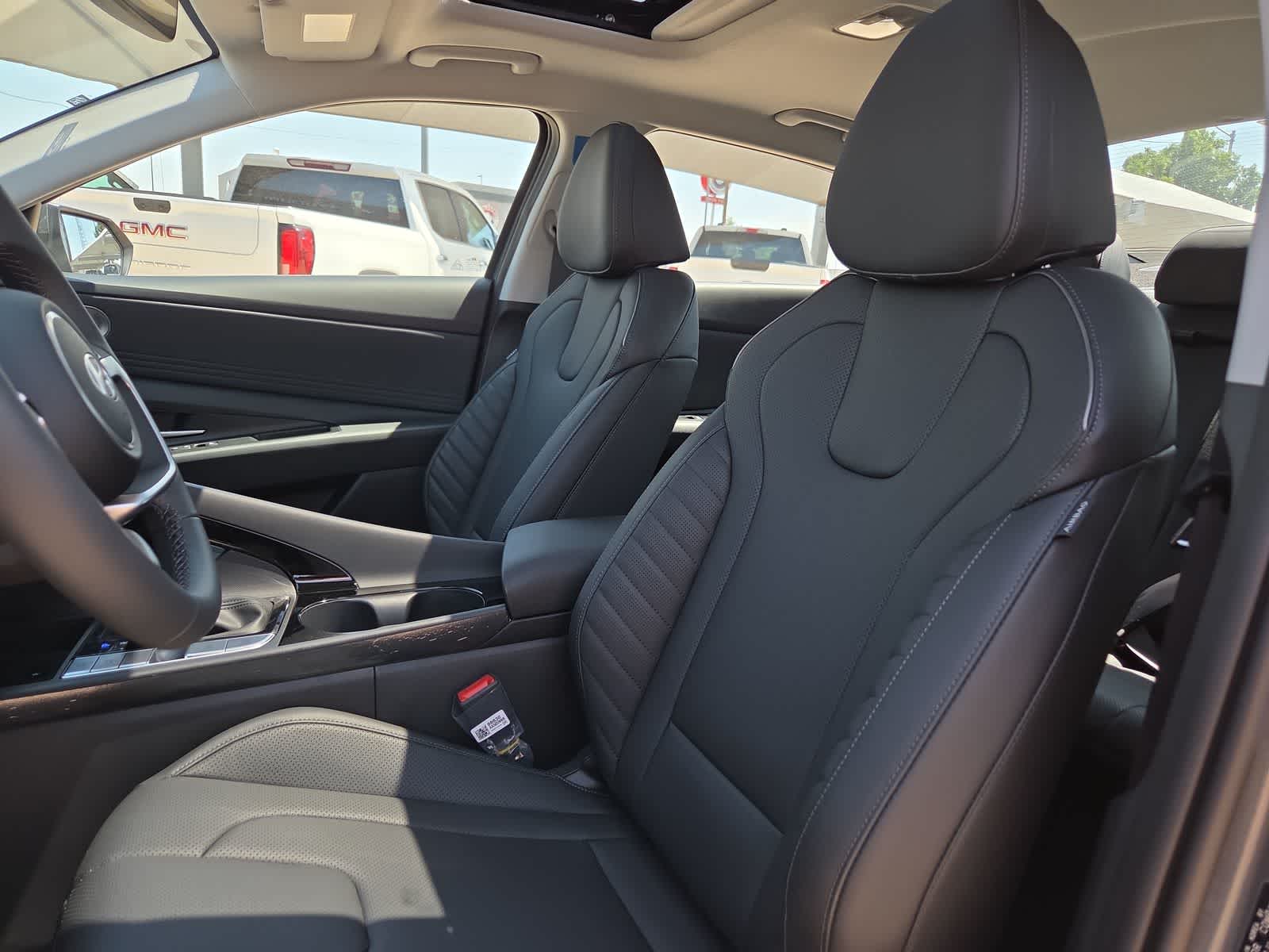 Thumbnail: 2026 Hyundai Elantra - 15