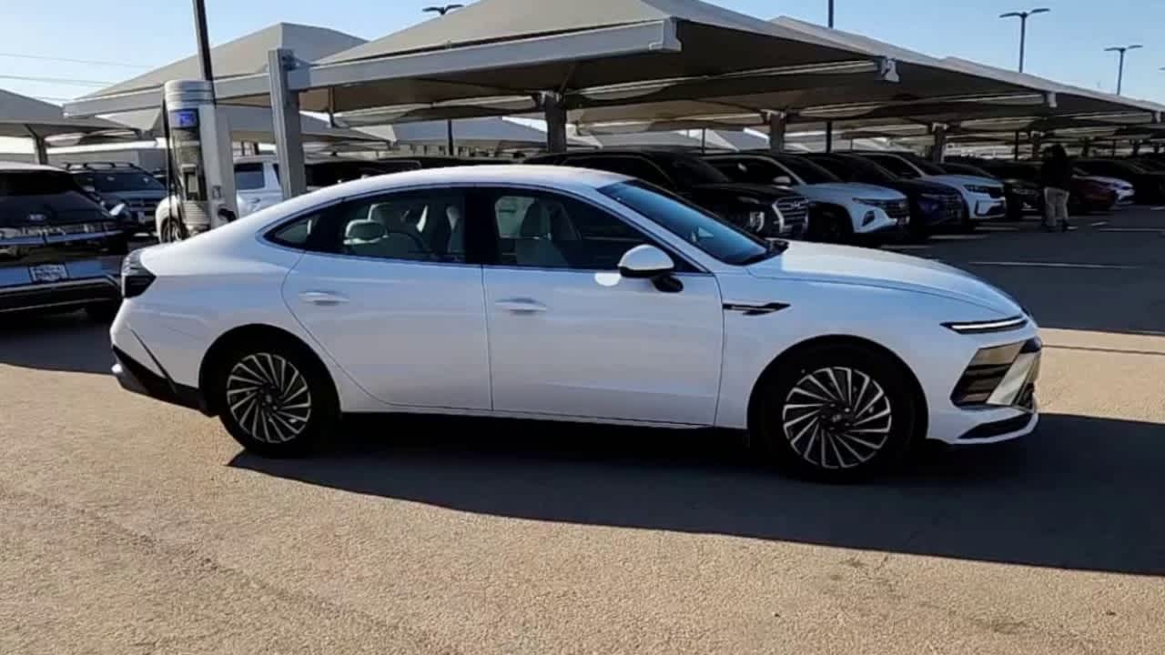 Thumbnail: 2025 Hyundai Sonata - 9