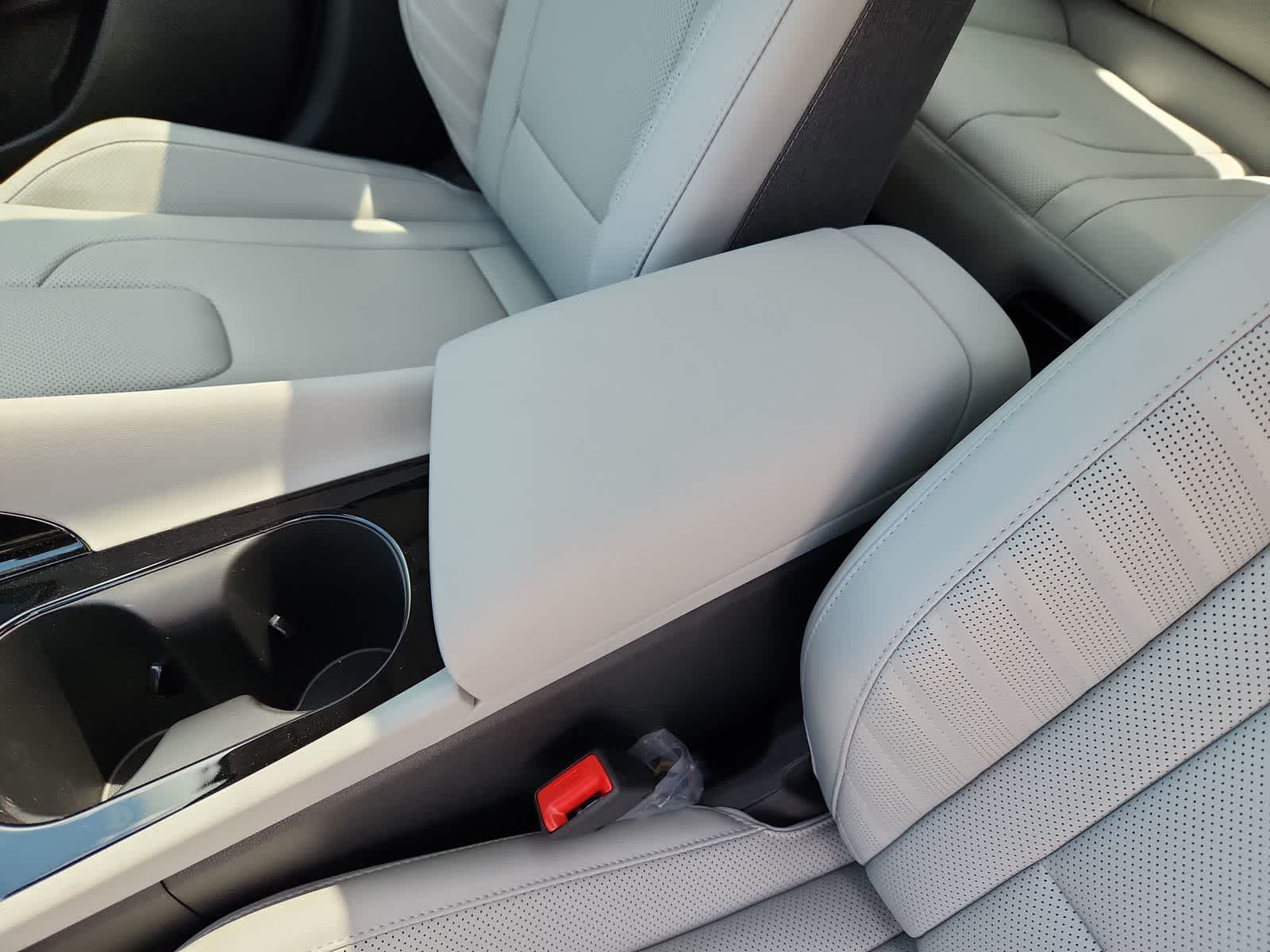 Thumbnail: 2025 Hyundai Elantra - 20