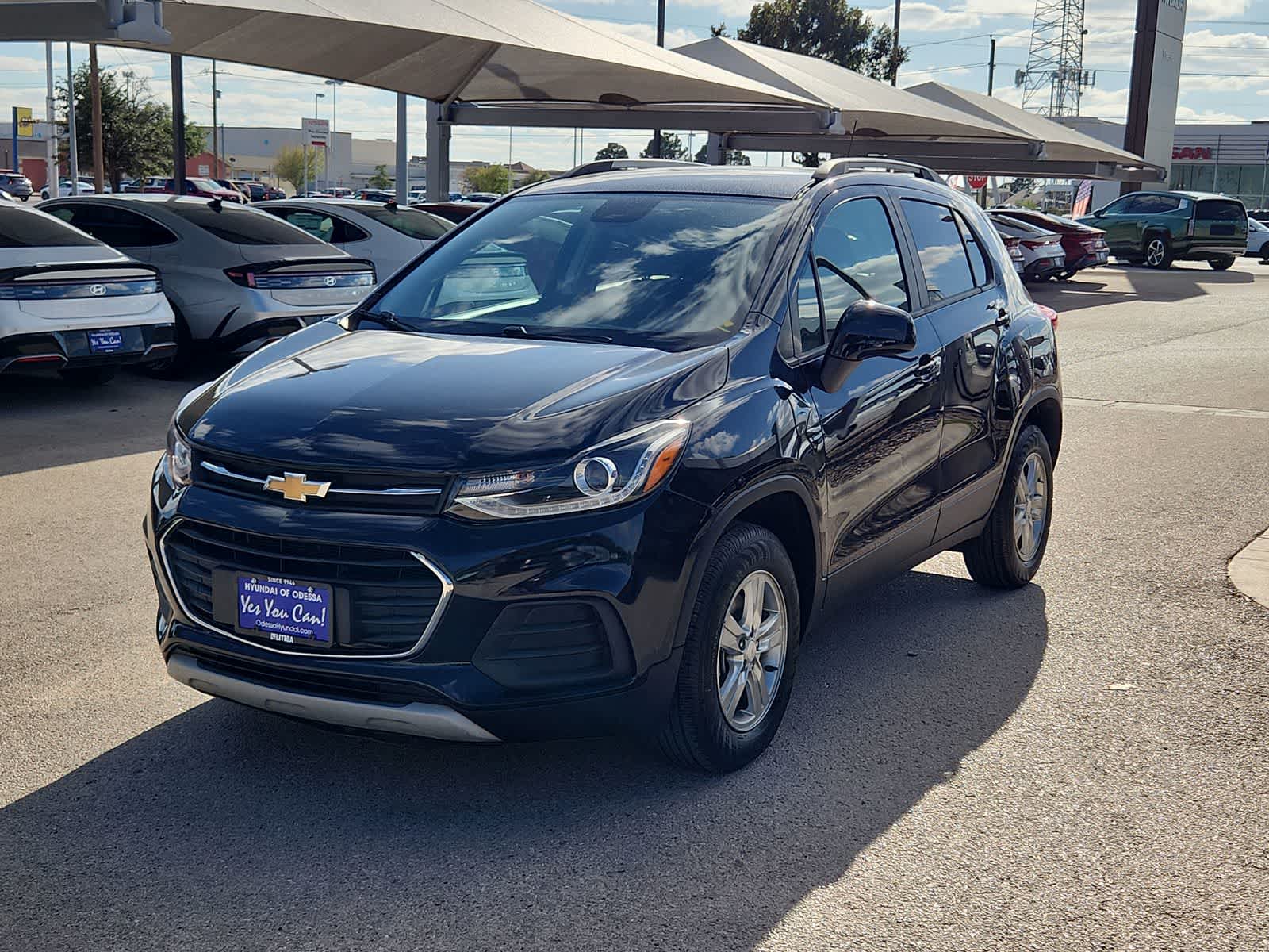 Thumbnail: 2022 Chevrolet Trax - 4