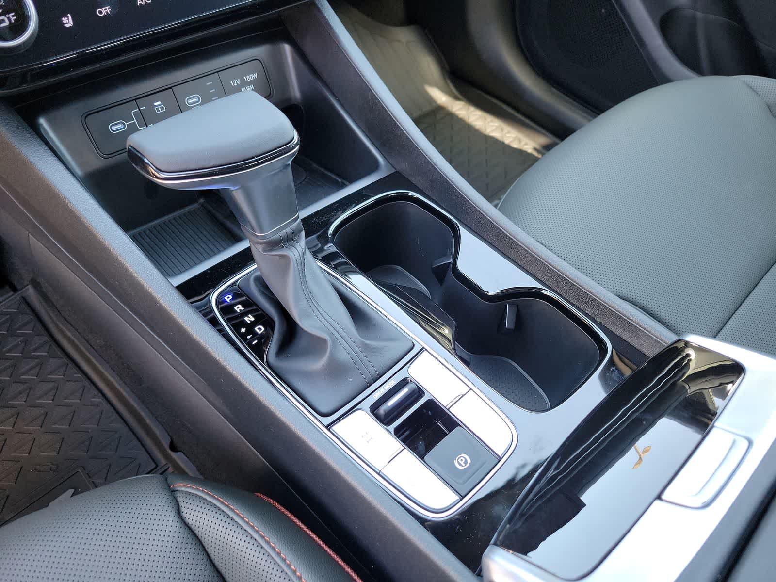 Thumbnail: 2025 Hyundai Santa Cruz - 17