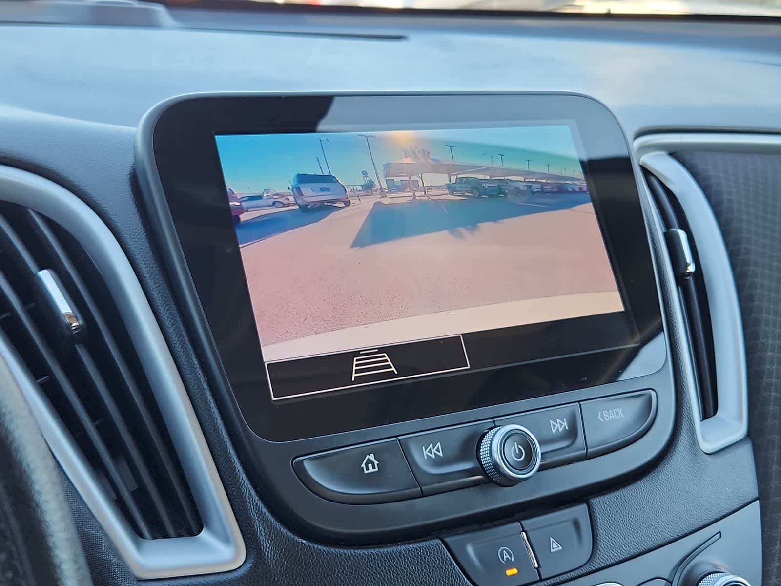 Thumbnail: 2024 Chevrolet Malibu - 25