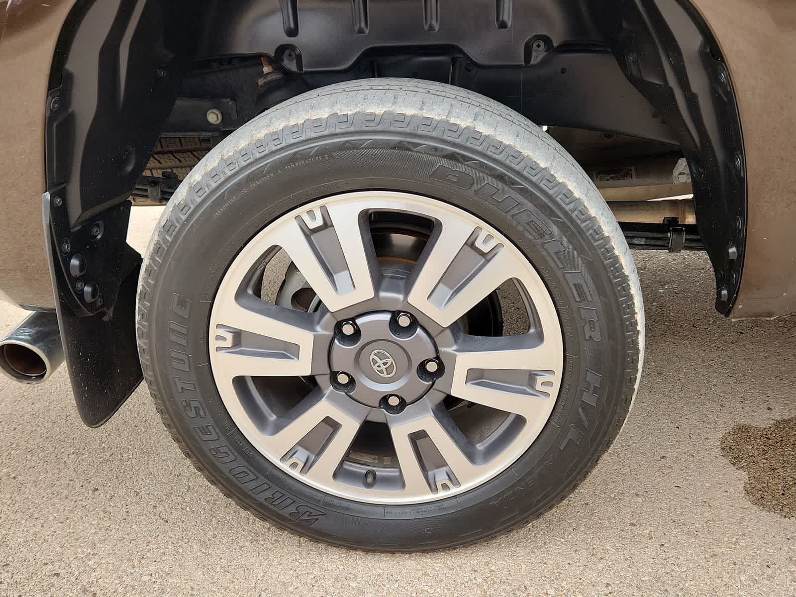 Thumbnail: 2021 Toyota Tundra - 12