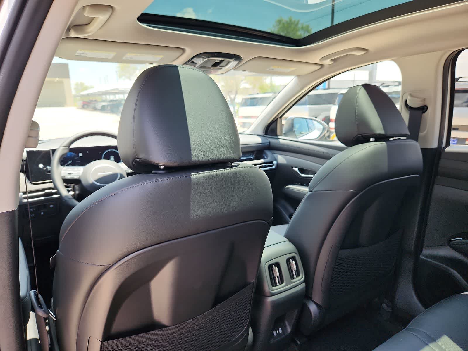 Thumbnail: 2025 Hyundai Tucson - 16