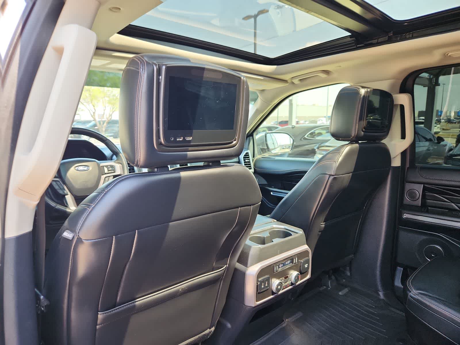 Thumbnail: 2020 Ford Expedition - 16