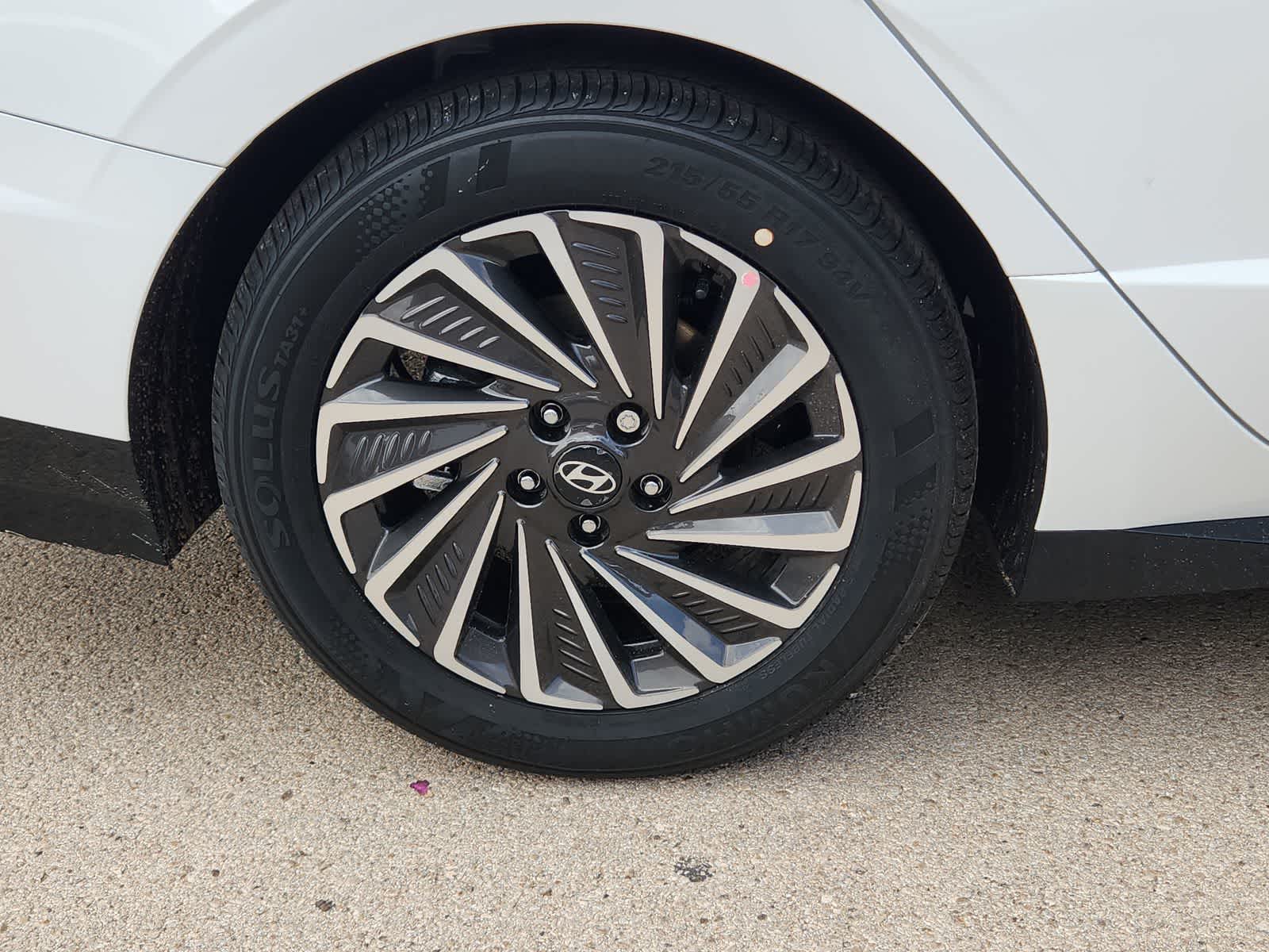 Thumbnail: 2025 Hyundai Sonata - 12