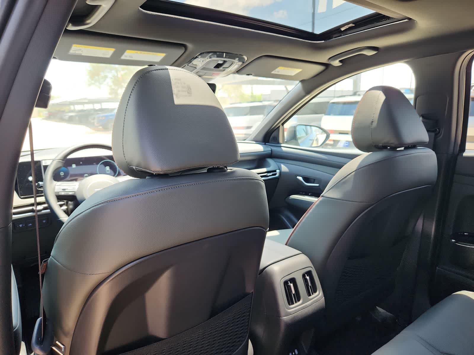 Thumbnail: 2025 Hyundai Santa Cruz - 16