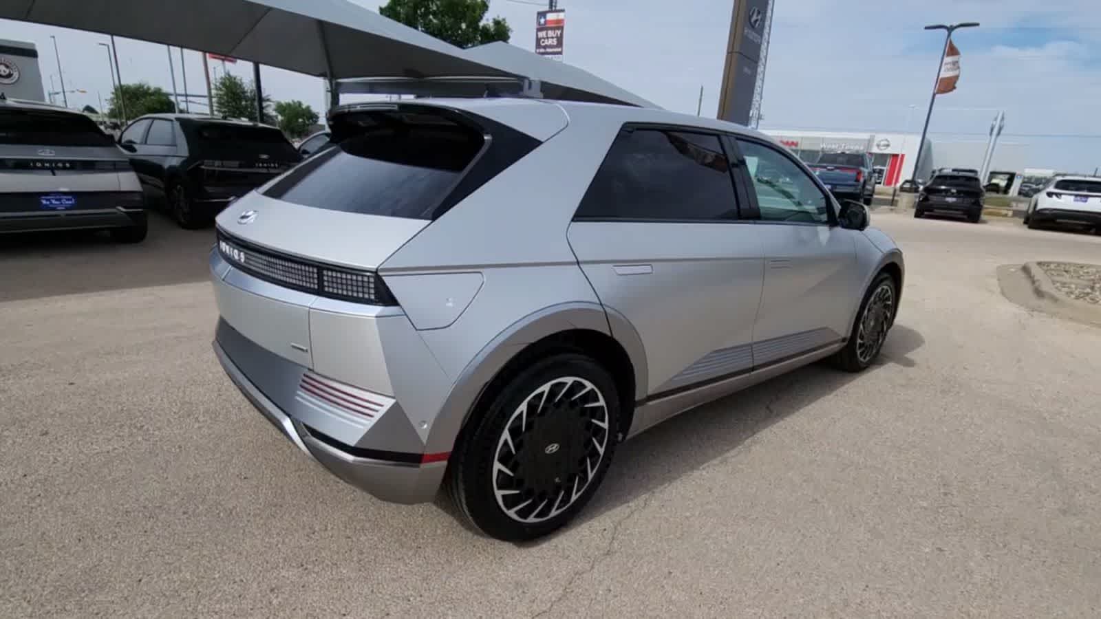 Thumbnail: 2024 Hyundai Ioniq 5 - 8