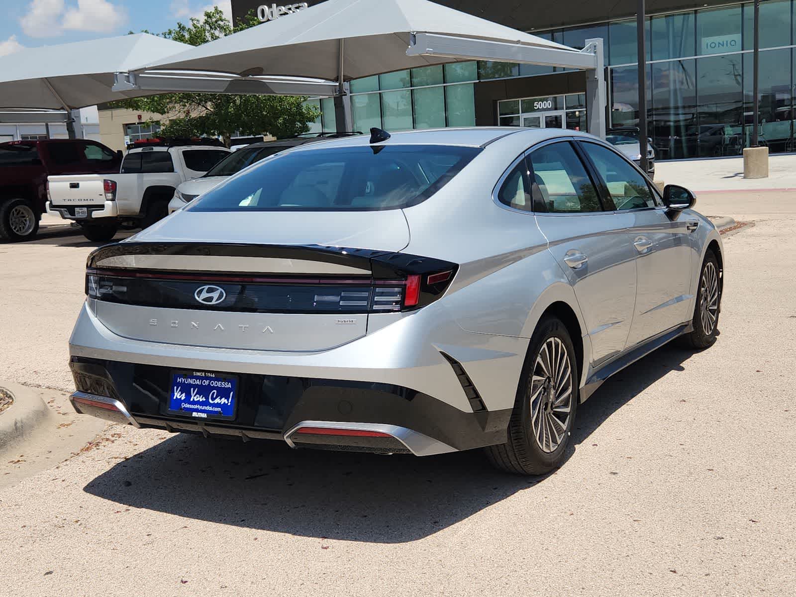 Thumbnail: 2025 Hyundai Sonata - 8