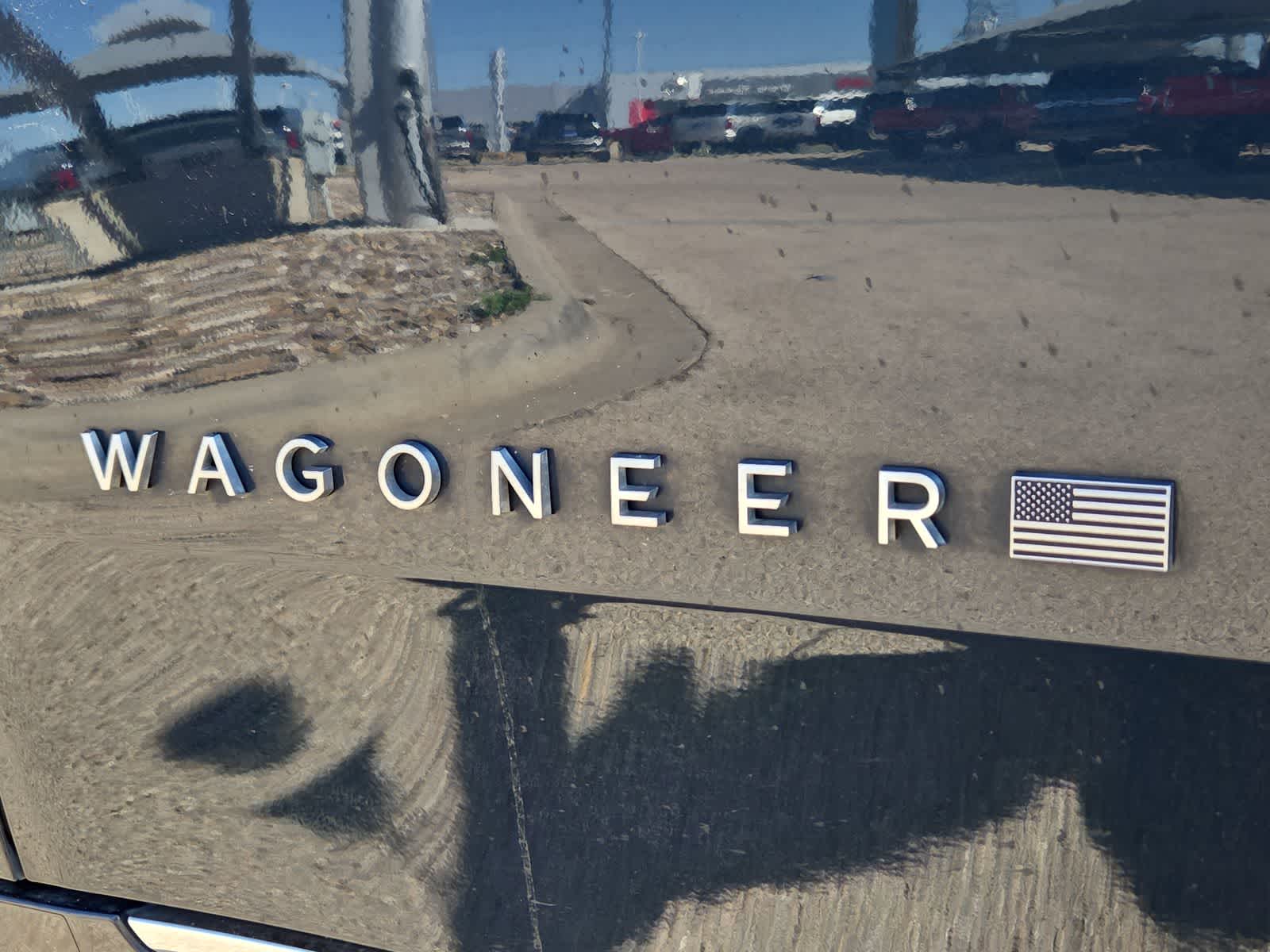 Thumbnail: 2022 Jeep Wagoneer - 11