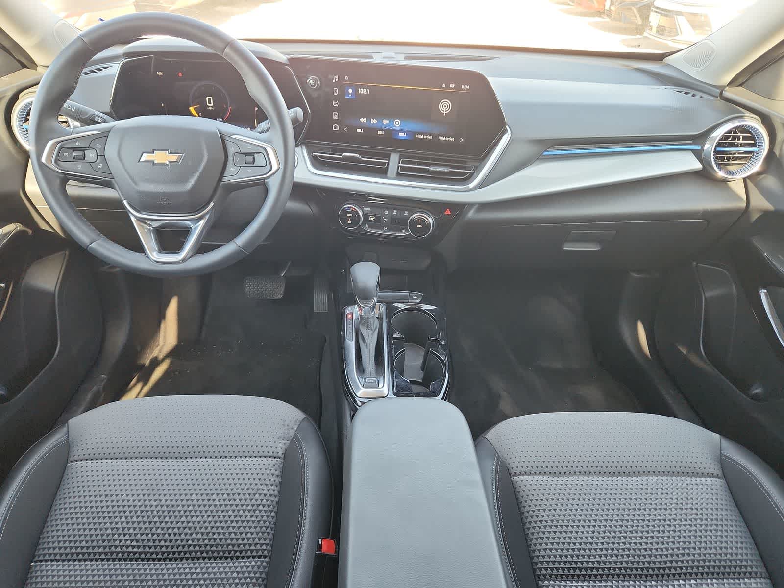 Thumbnail: 2025 Chevrolet Trax - 14