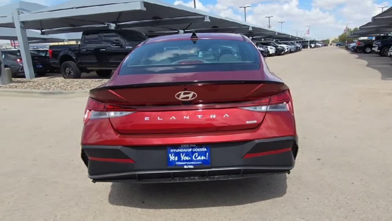 Thumbnail: 2025 Hyundai Elantra - 8