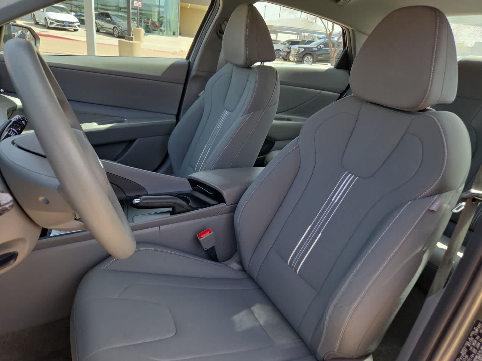 Thumbnail: 2024 Hyundai Elantra - 15