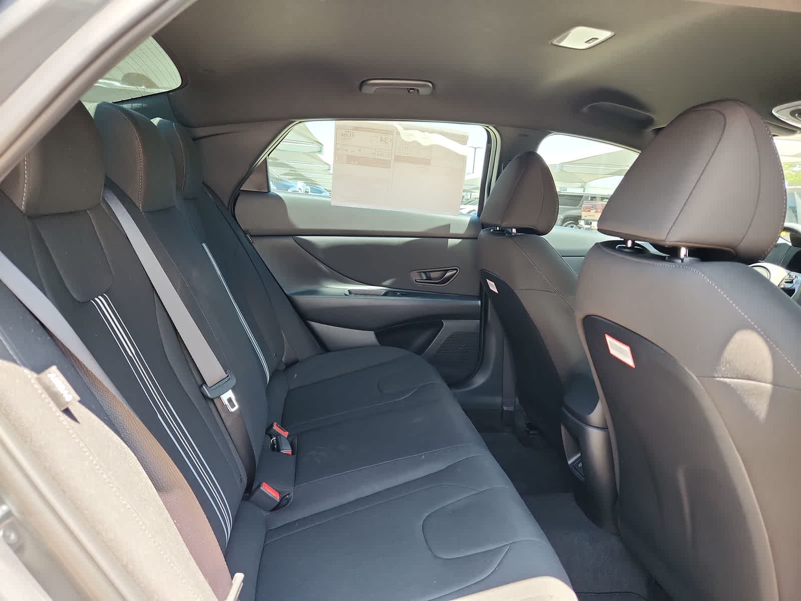 Thumbnail: 2025 Hyundai Elantra - 17