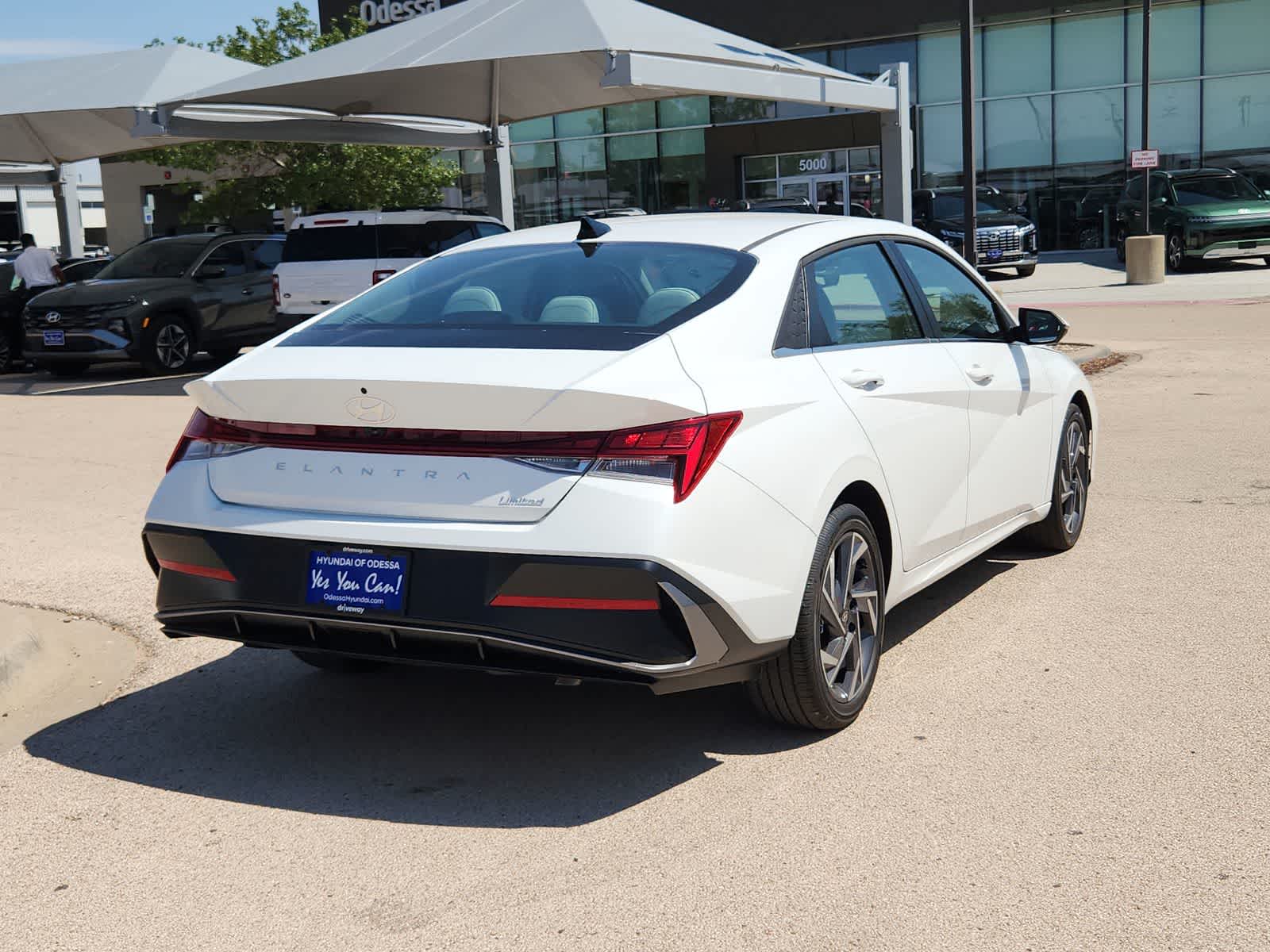 Thumbnail: 2025 Hyundai Elantra - 8