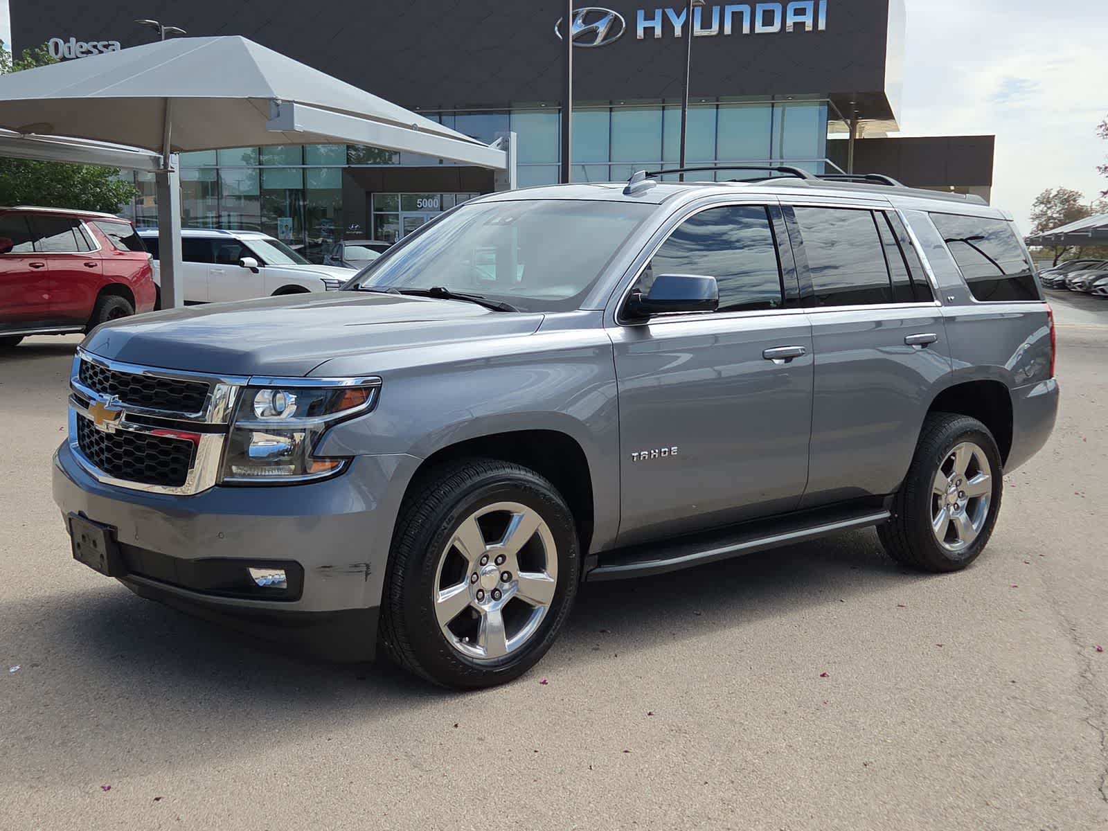 Thumbnail: 2020 Chevrolet Tahoe - 4