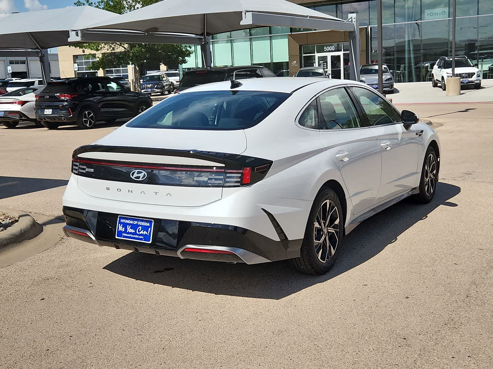 Thumbnail: 2025 Hyundai Sonata - 8