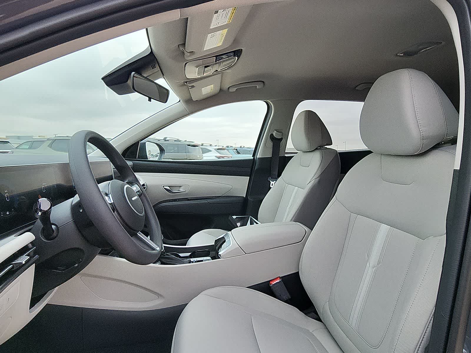 Thumbnail: 2025 Hyundai Tucson - 18