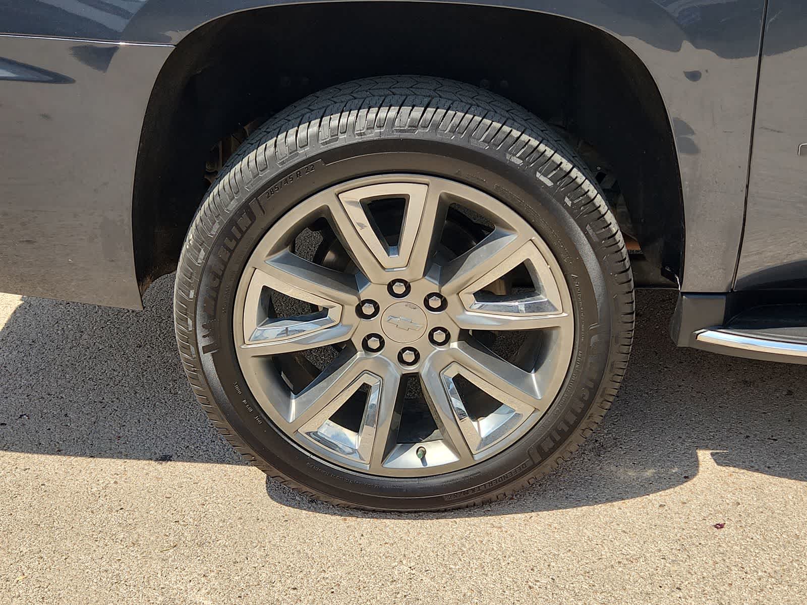 Thumbnail: 2019 Chevrolet Suburban - 12