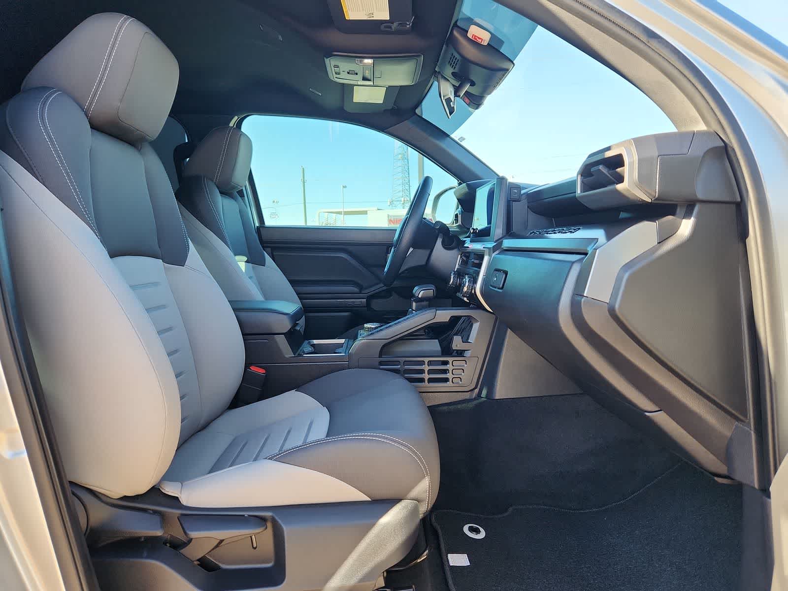 Thumbnail: 2024 Toyota Tacoma - 18