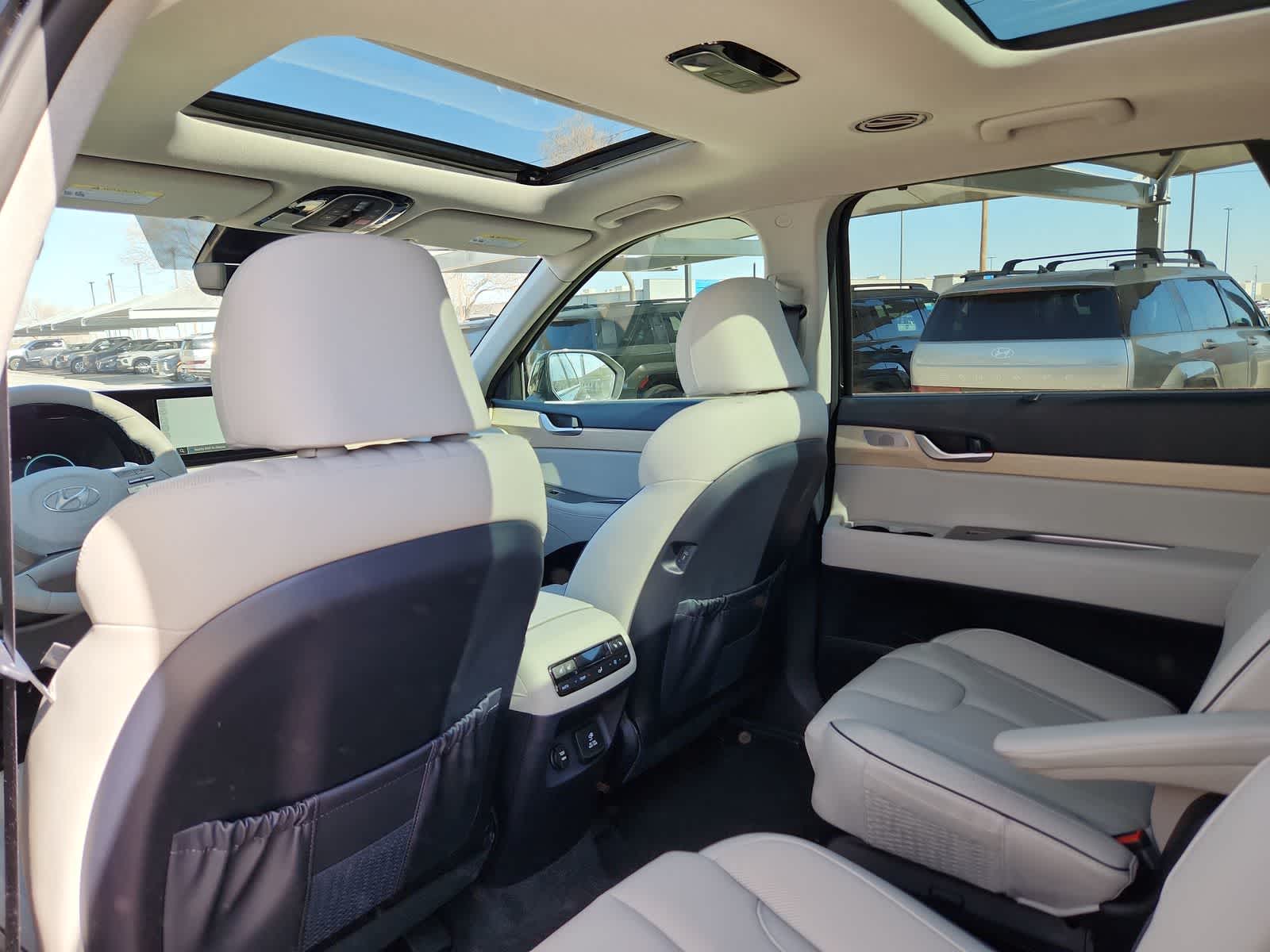 Thumbnail: 2025 Hyundai Palisade - 19