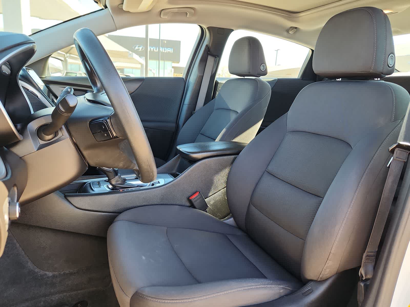 Thumbnail: 2024 Chevrolet Malibu - 15